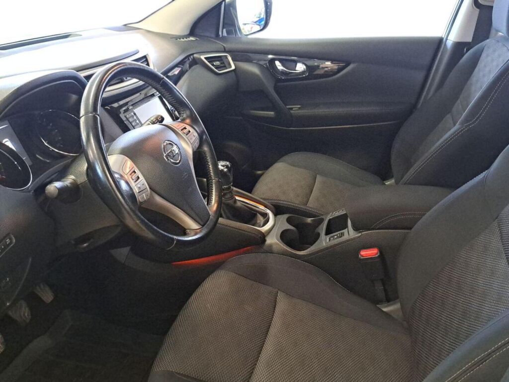 Nissan Qashqai 2014 Valkoinen