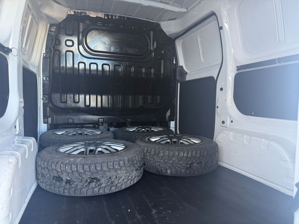 Nissan NV200 2014 Valkoinen