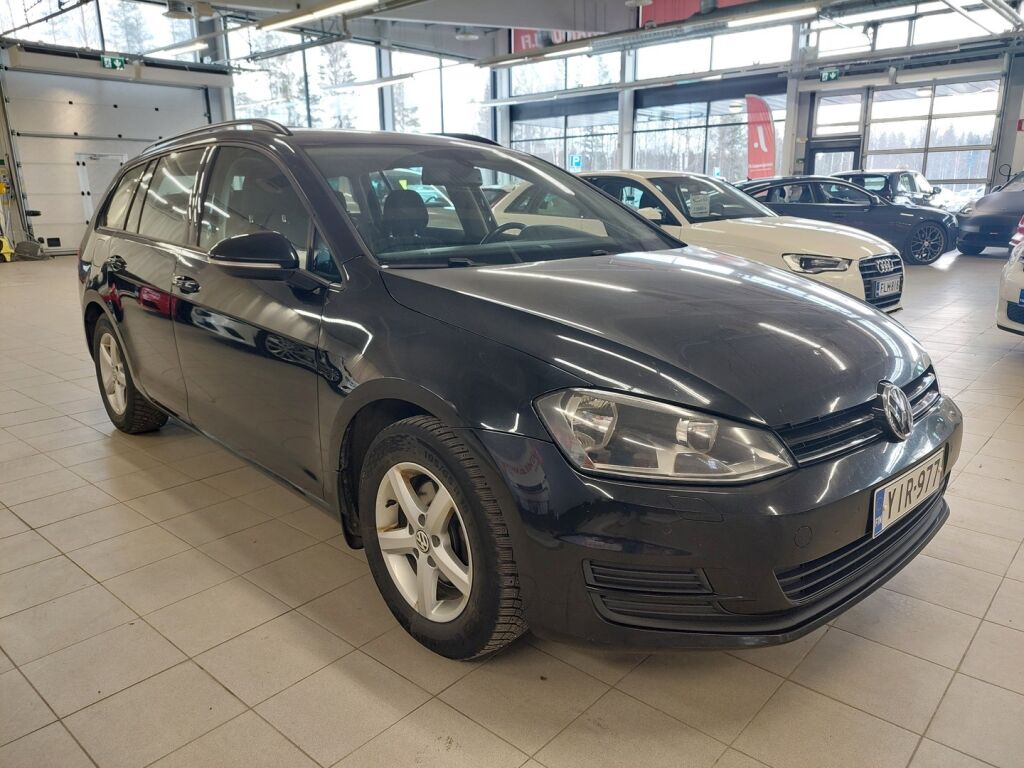 Volkswagen Golf 2014 Musta