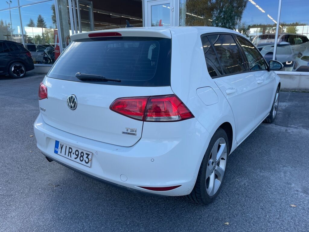 Volkswagen Golf 2014 Valkoinen