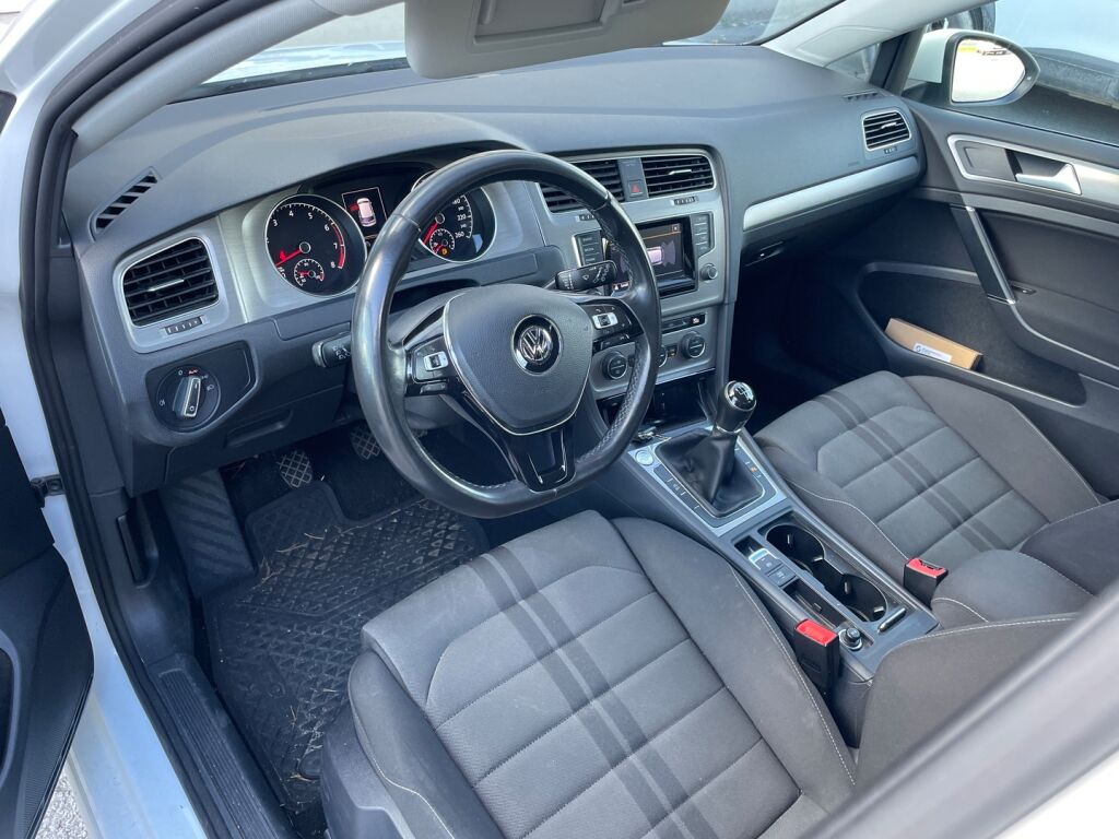 Volkswagen Golf 2014 Valkoinen