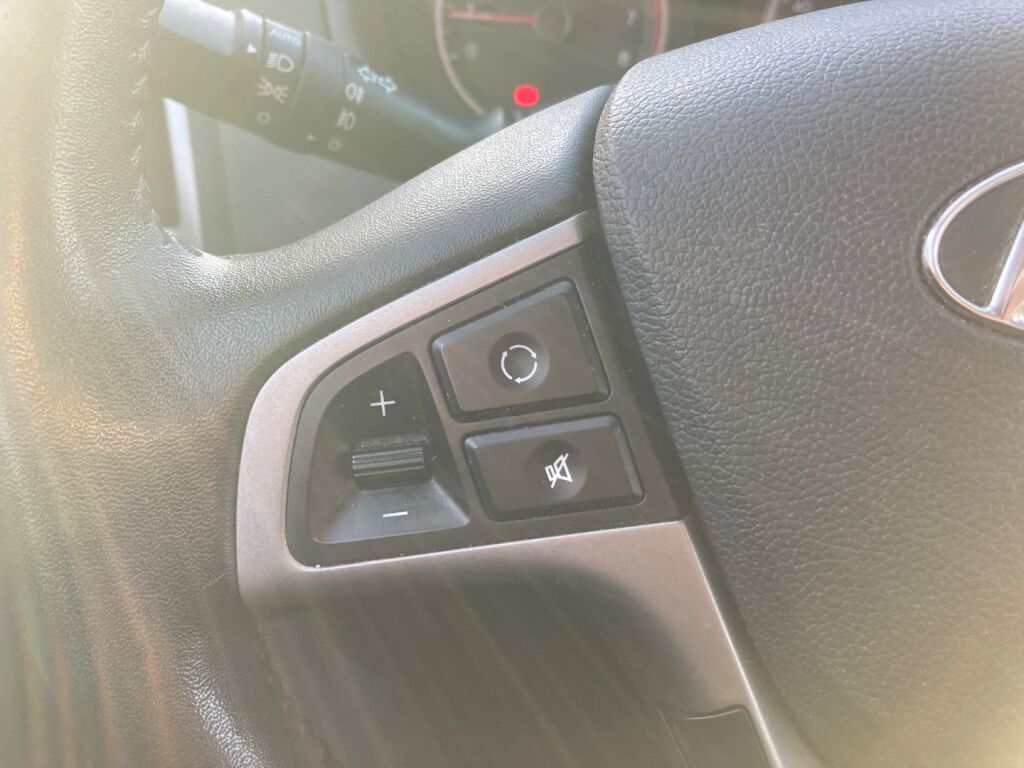 Hyundai I20 2015 Metallinhohto Hopea