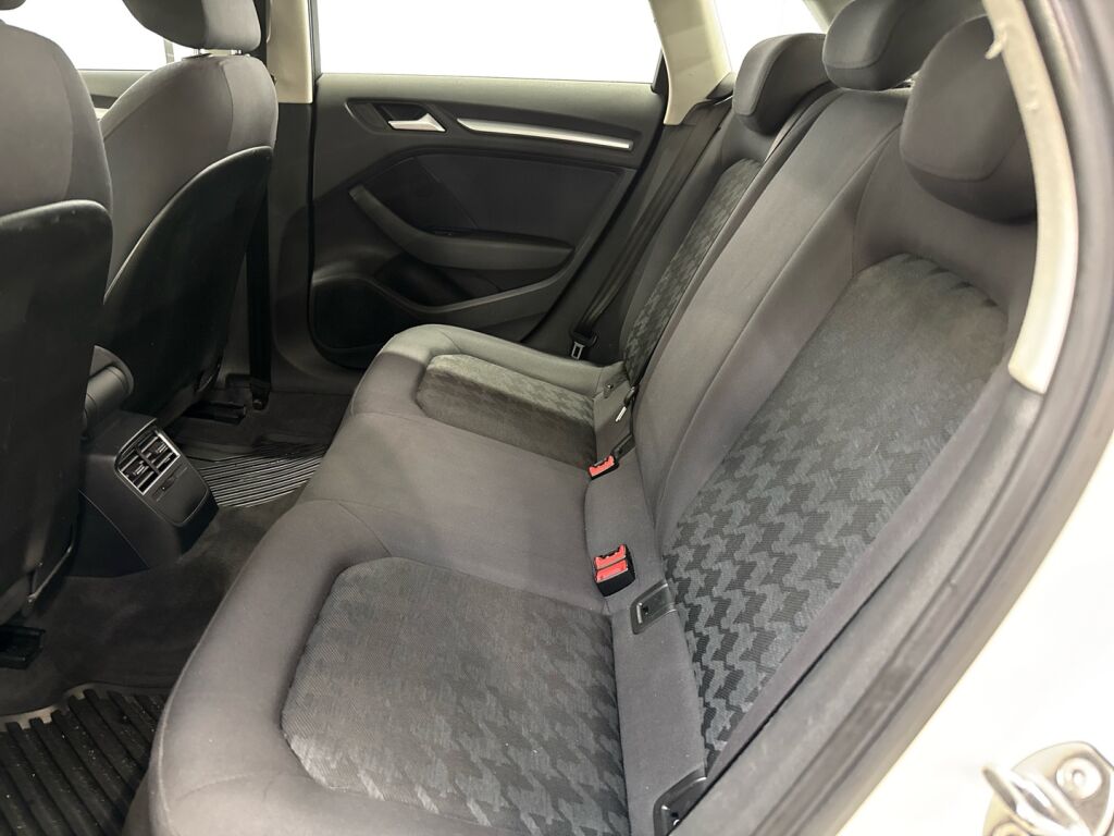 Audi A3 2015 Valkoinen