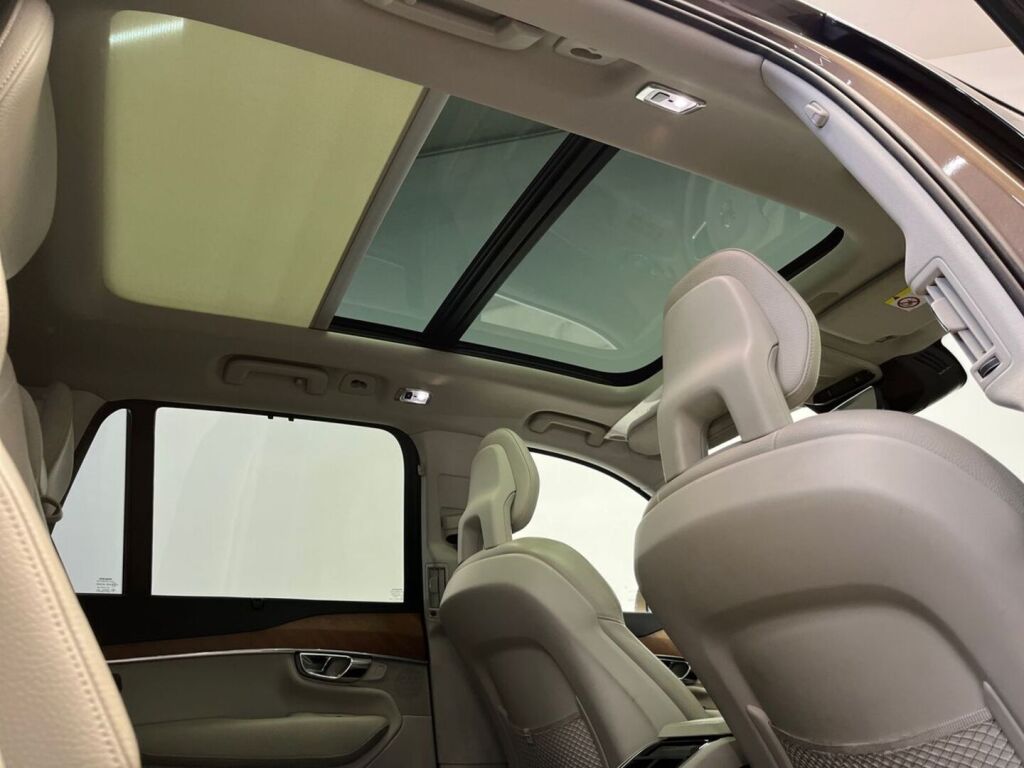 Volvo XC90 2015 Ruskea (beige)