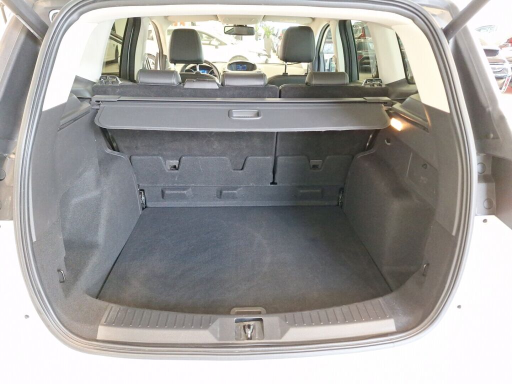 Ford Kuga 2015 Valkoinen