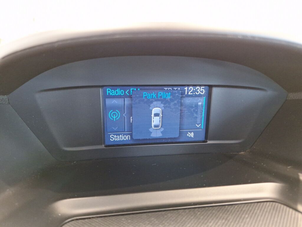 Ford Kuga 2015 Valkoinen