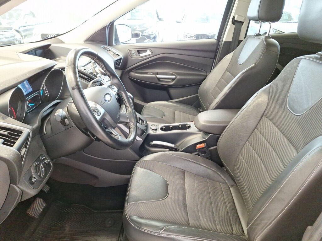 Ford Kuga 2015 Valkoinen