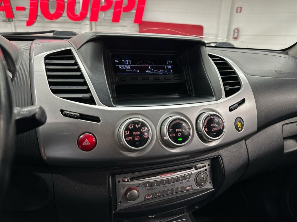 Mitsubishi L200 2014 Valkoinen