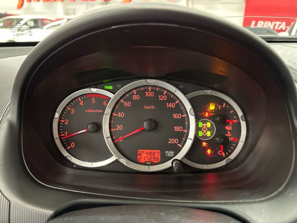 Mitsubishi L200 2014 Valkoinen