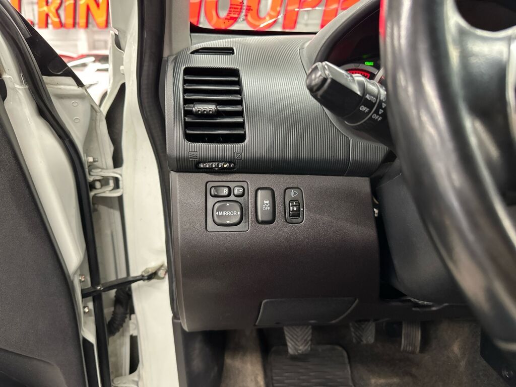 Mitsubishi L200 2014 Valkoinen