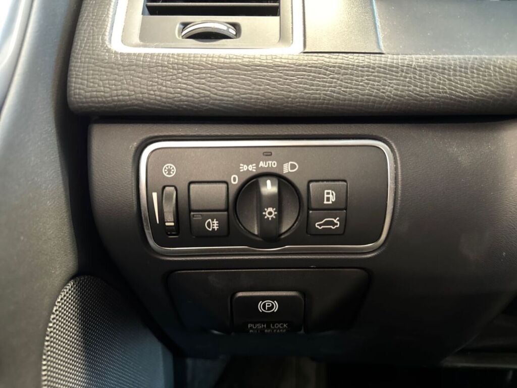 Volvo XC60 2014 Valkoinen