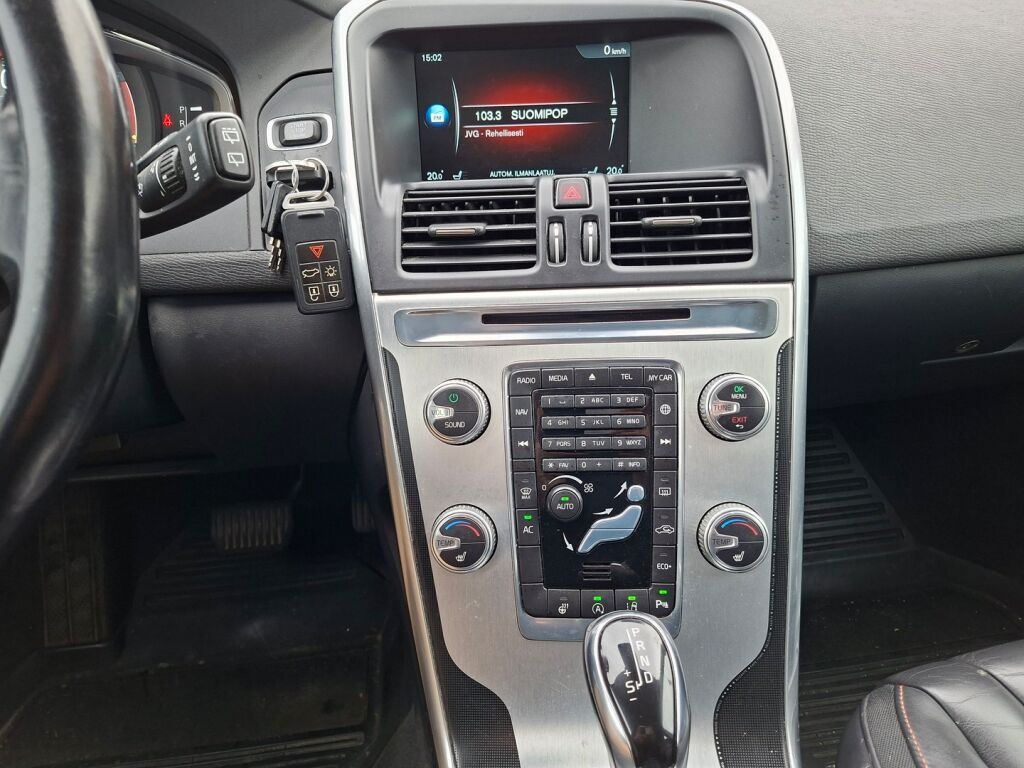 Volvo XC60 2014 Valkoinen