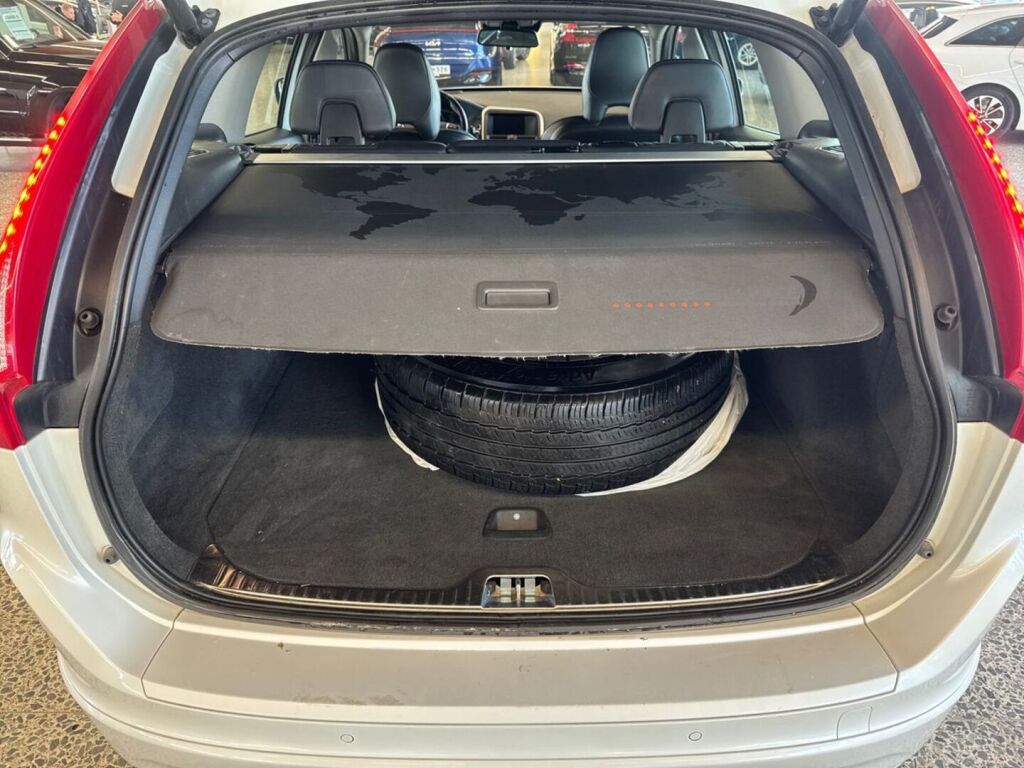 Volvo XC60 2014 Valkoinen