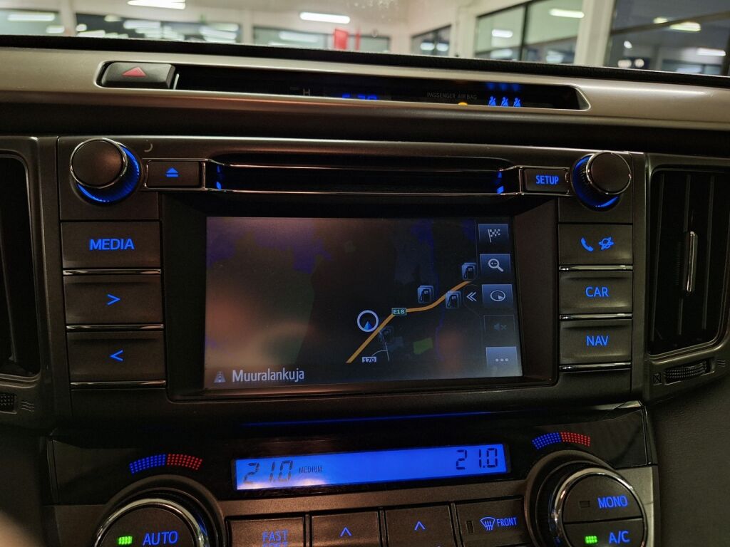 Toyota RAV4 2015 Punainen