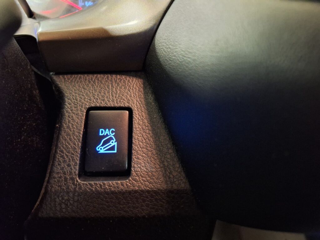 Toyota RAV4 2015 Punainen