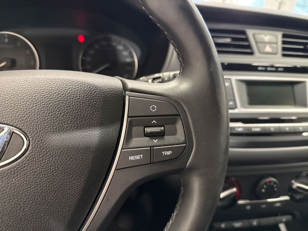 Hyundai i20 5d 2018 Valkoinen