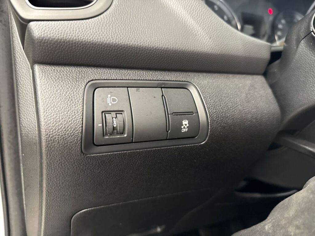 Hyundai i20 5d 2018 Valkoinen
