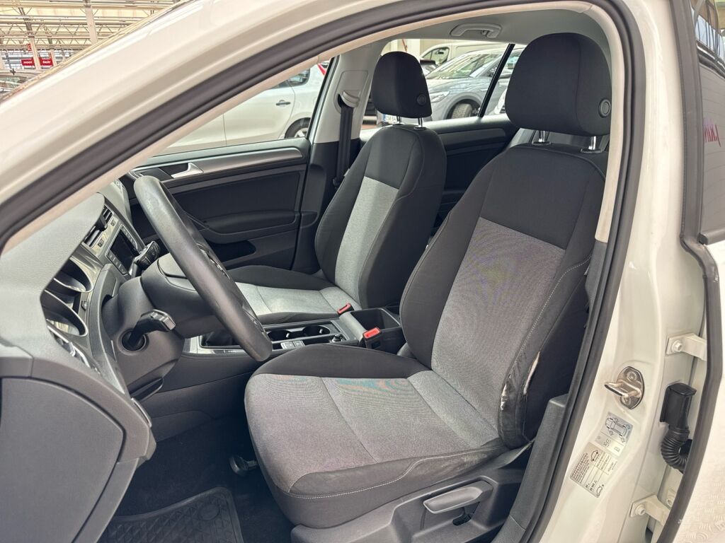 Volkswagen Golf 2014 Valkoinen