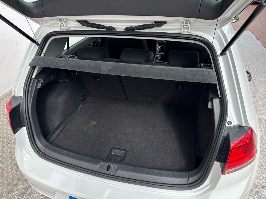 Volkswagen Golf 2014 Valkoinen