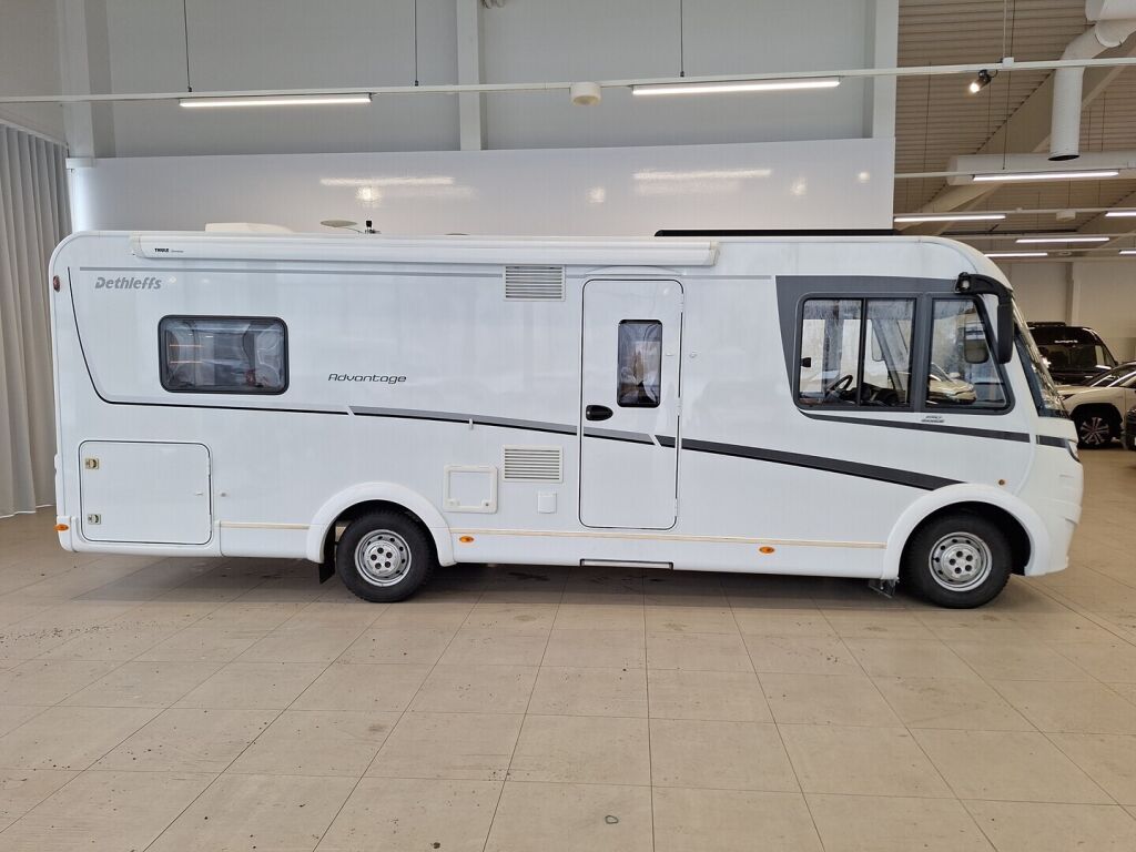 Dethleffs Advantage 2015 Valkoinen