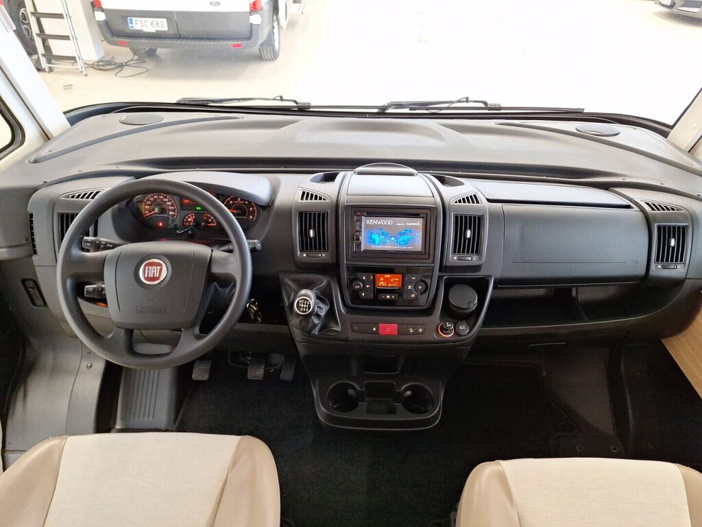 Dethleffs Advantage 2015 Valkoinen