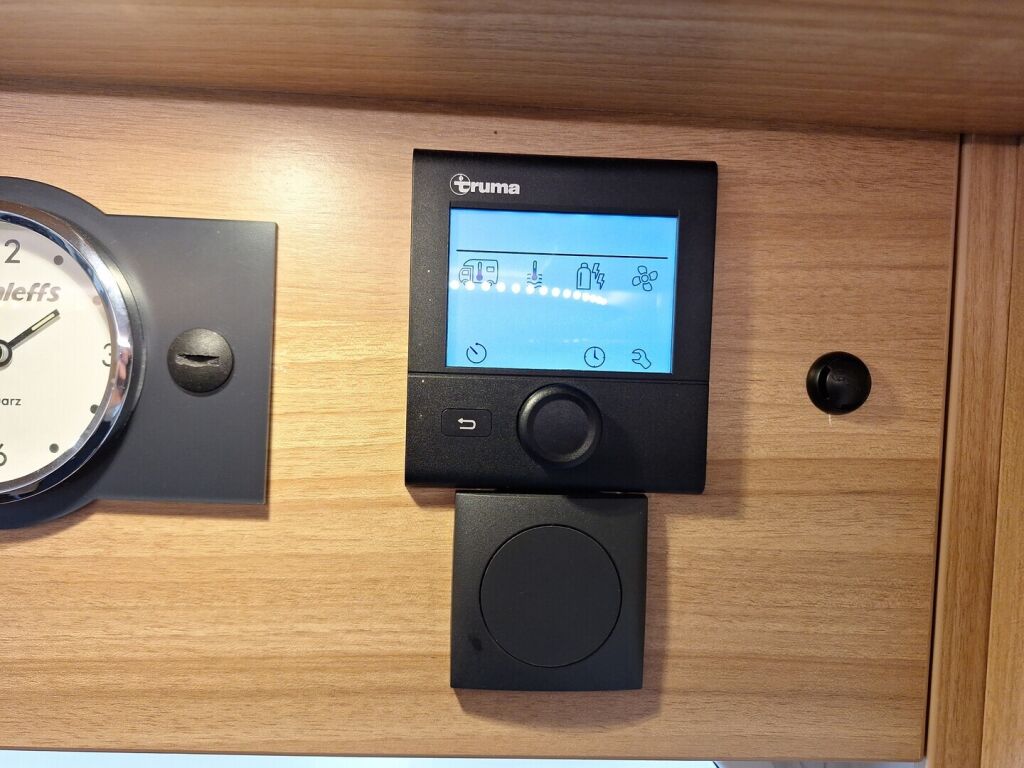 Dethleffs Advantage 2015 Valkoinen