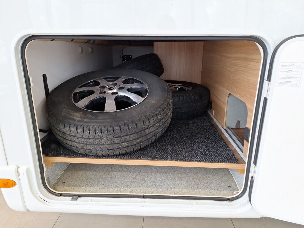 Dethleffs Advantage 2015 Valkoinen