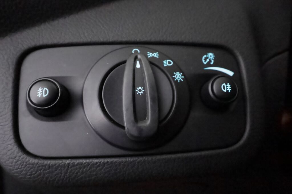 Ford Kuga 2015 Harmaa