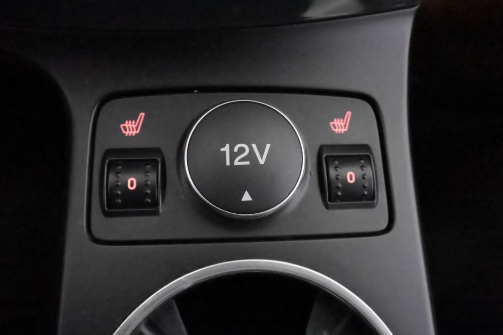 Ford Kuga 2015 Harmaa