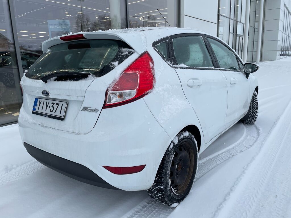 Ford Fiesta 2015 Valkoinen