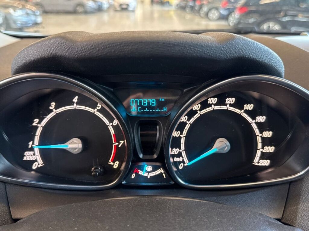 Ford Fiesta 2015 Valkoinen