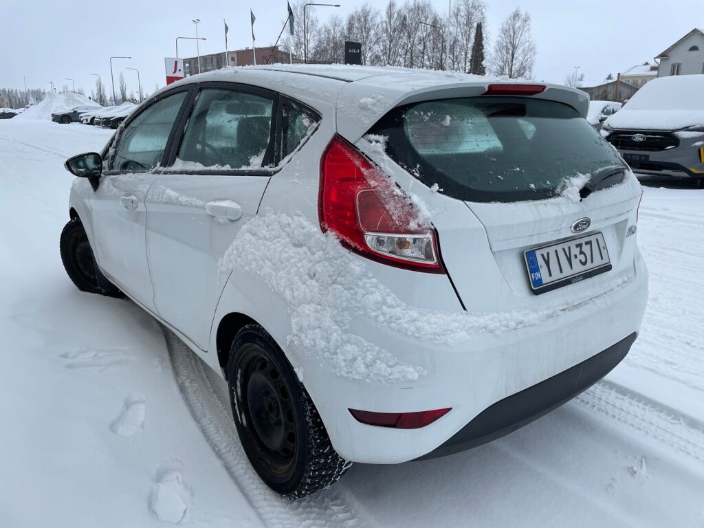 Ford Fiesta 2015 Valkoinen