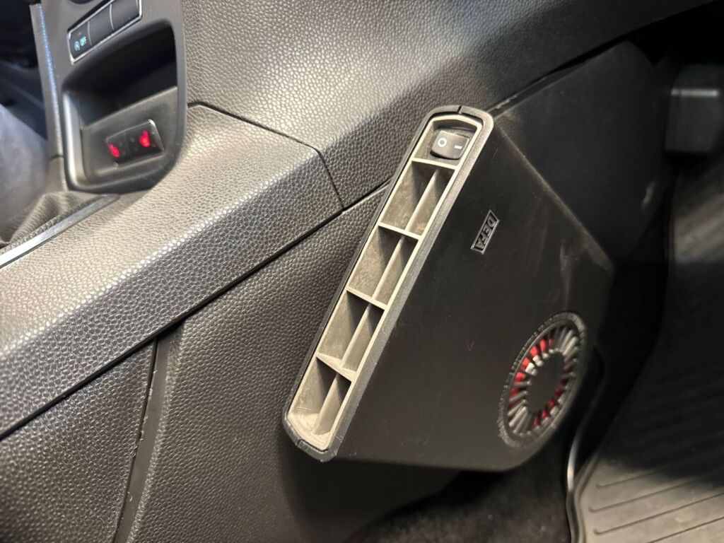 Ford Fiesta 2015 Valkoinen