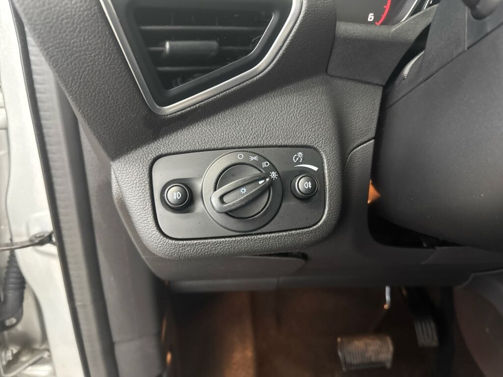 Ford Kuga 2015 Harmaa