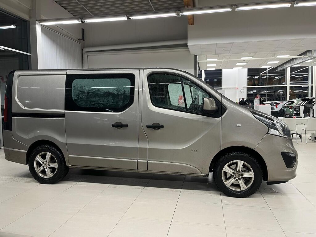 Opel Vivaro 2015 Ruskea (beige)
