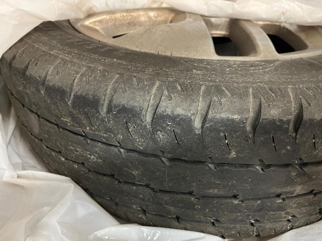 Opel Vivaro 2015 Ruskea (beige)