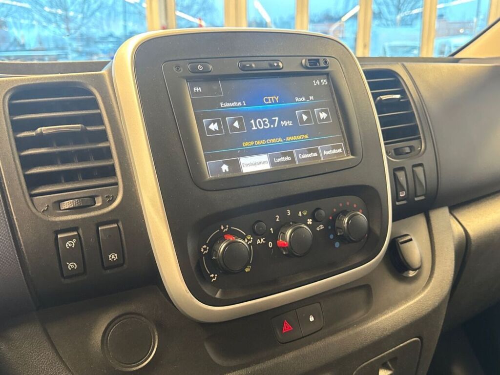 Opel Vivaro 2015 Ruskea (beige)