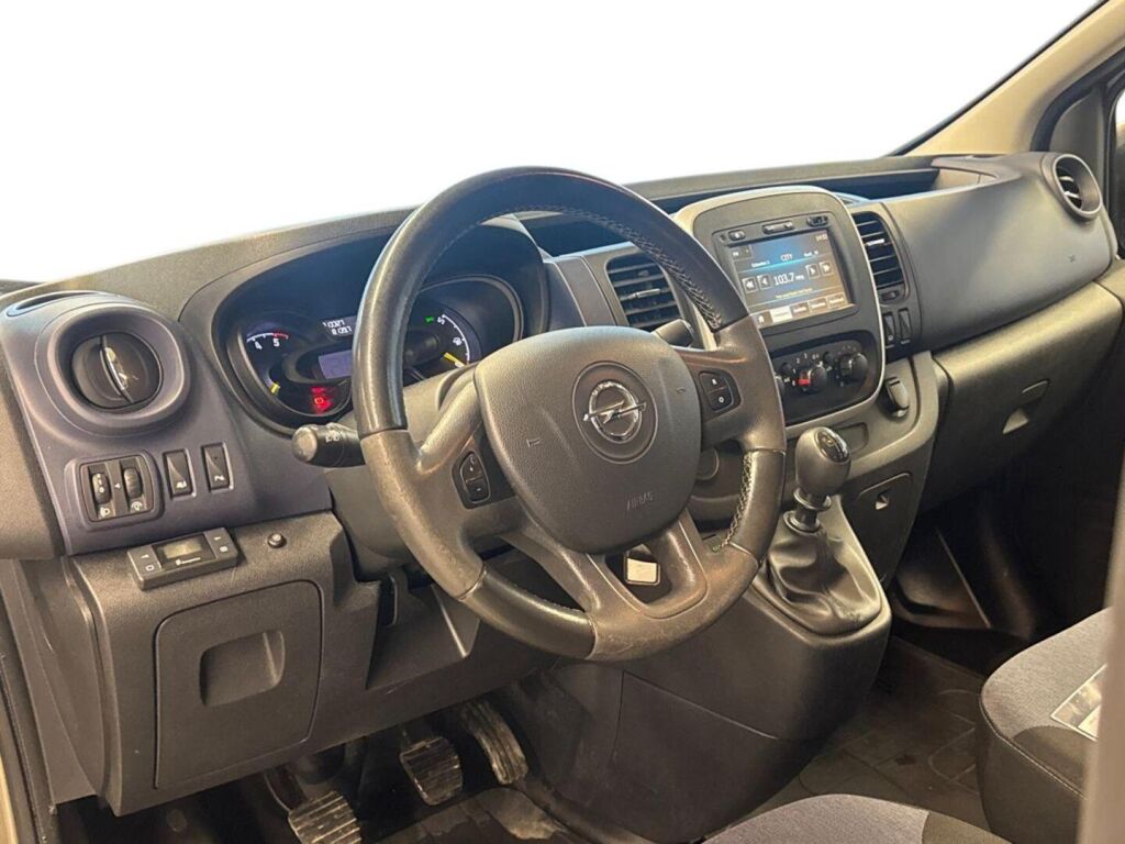 Opel Vivaro 2015 Ruskea (beige)