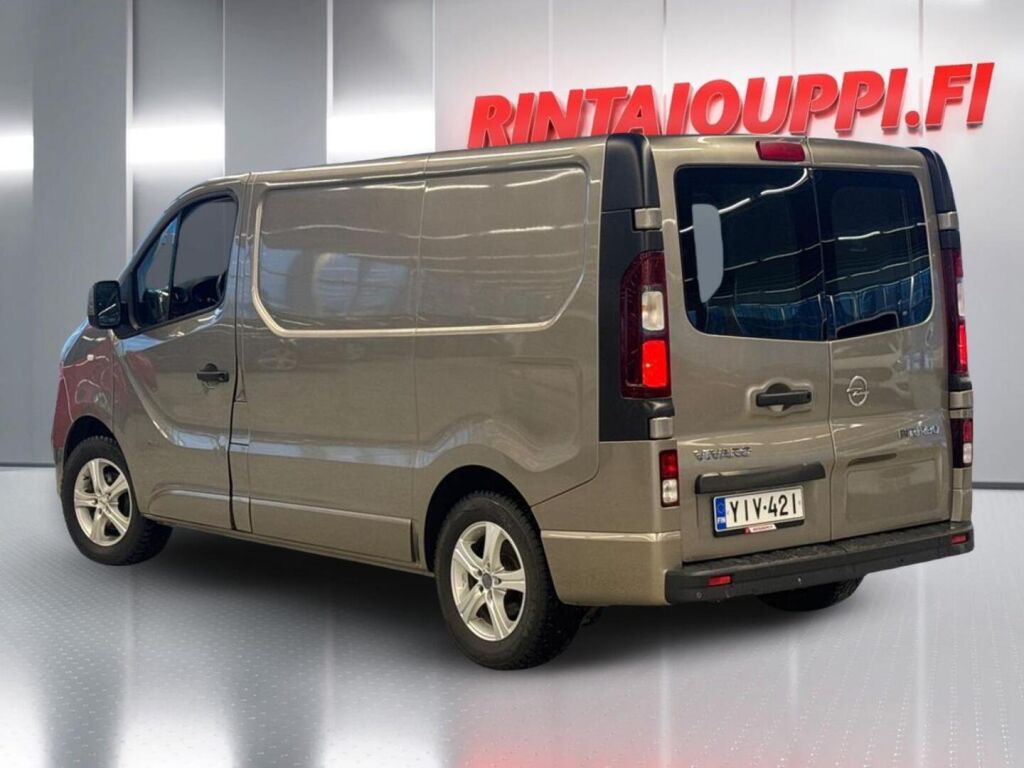 Opel Vivaro 2015 Ruskea (beige)