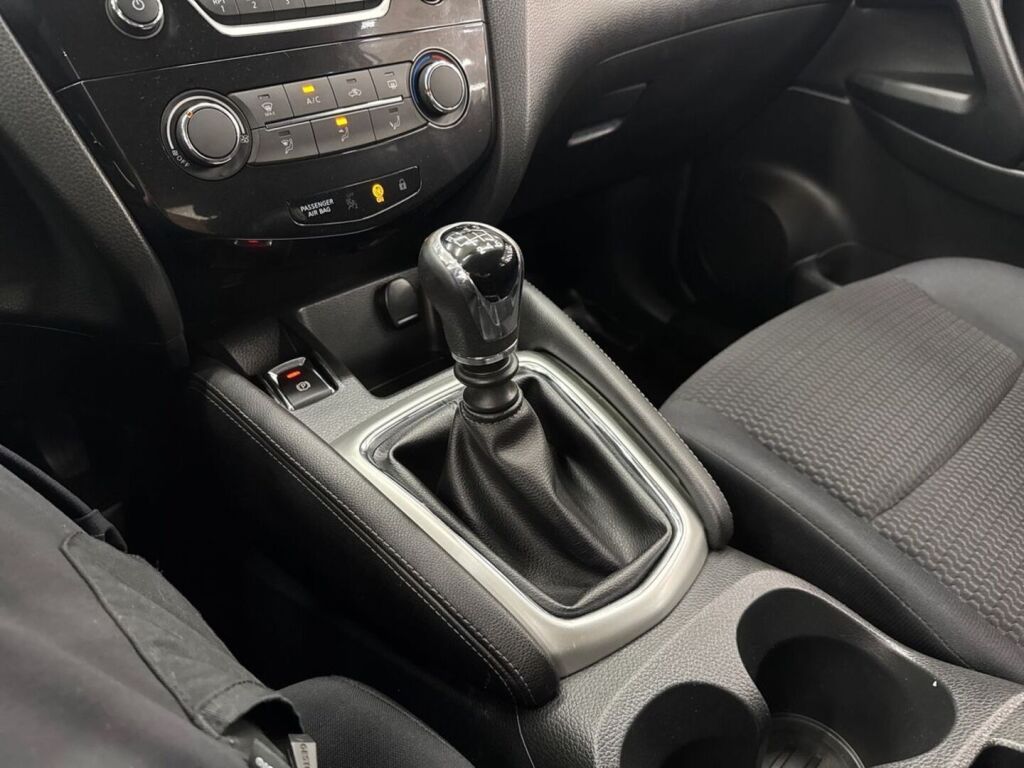Nissan Qashqai 2014 Hopea