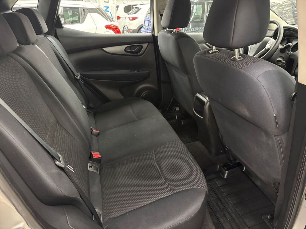 Nissan Qashqai 2014 Hopea