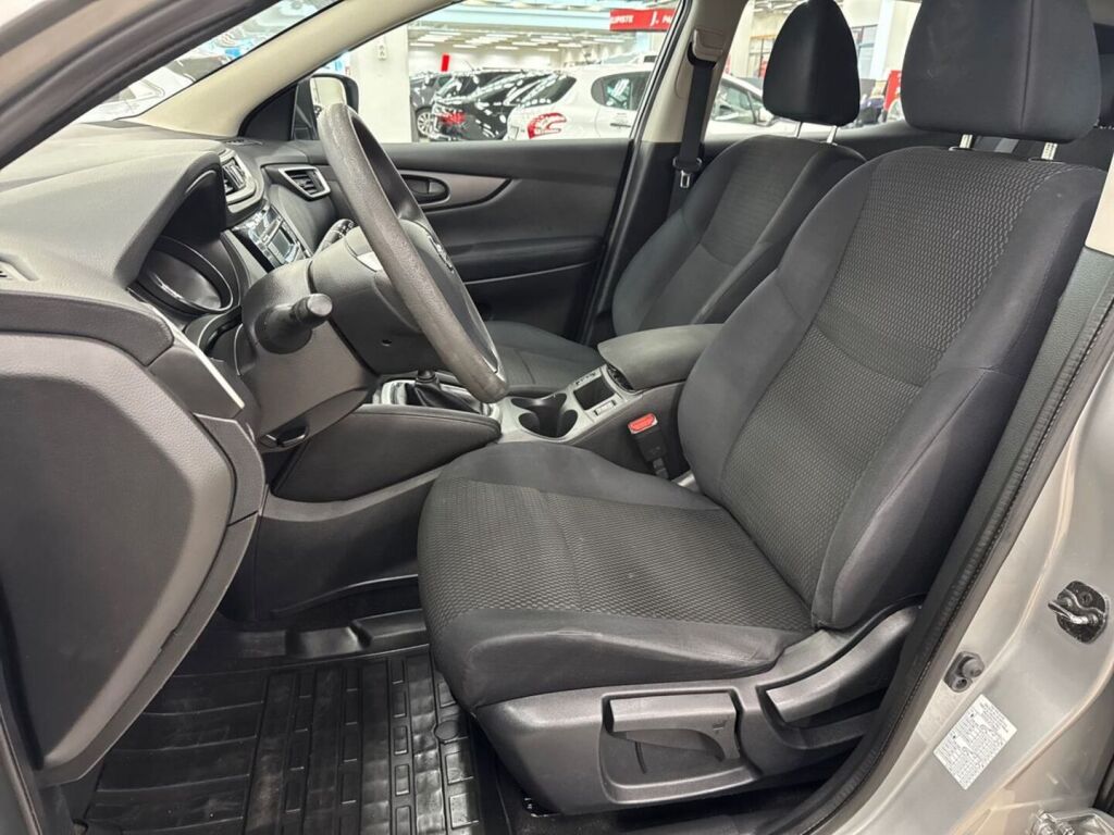 Nissan Qashqai 2014 Hopea