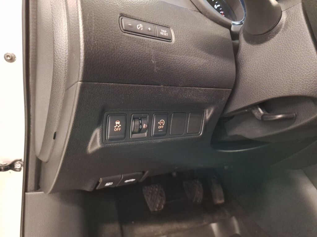 Nissan Pulsar 2015 Hopea