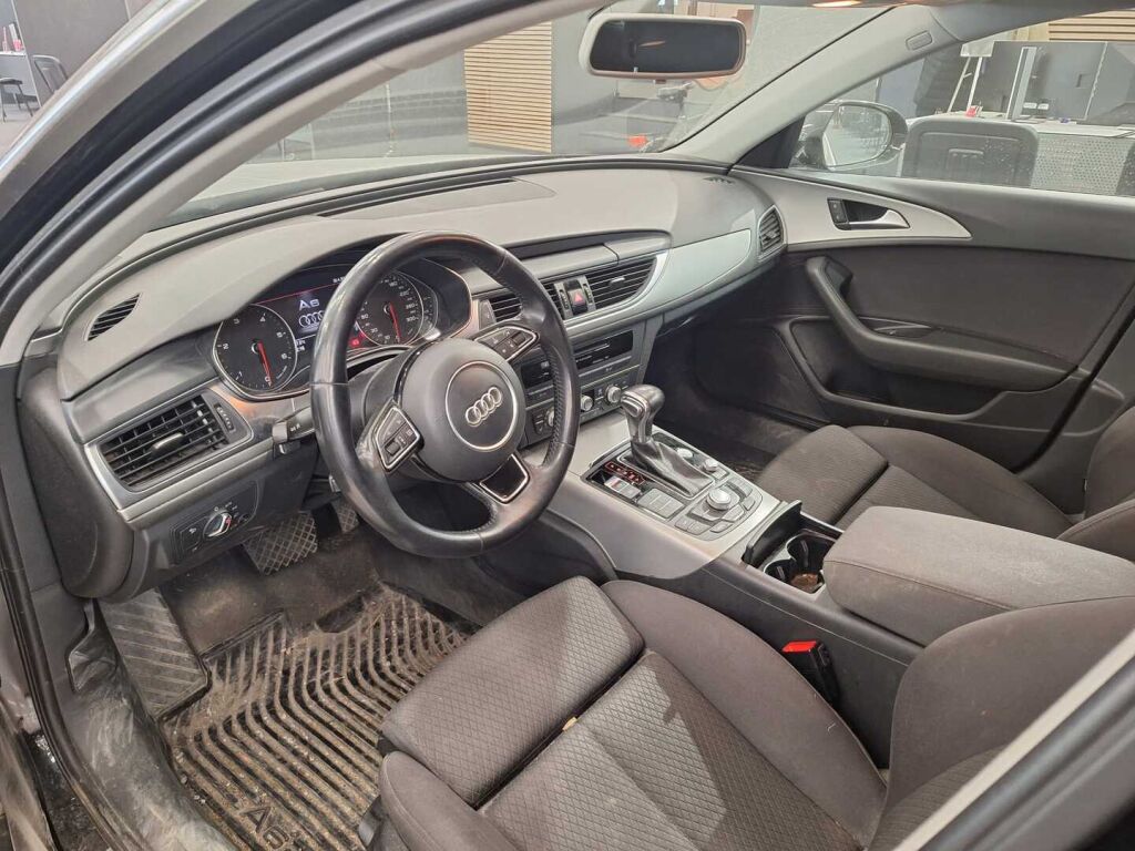 Audi A6 2014 Musta