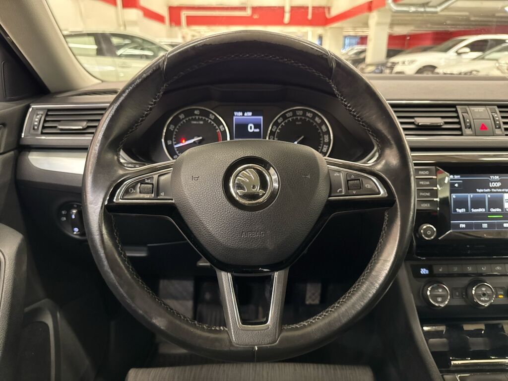 Skoda Superb 2016 Sininen