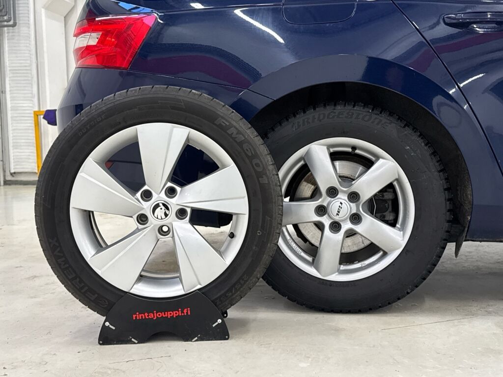 Skoda Superb 2016 Sininen