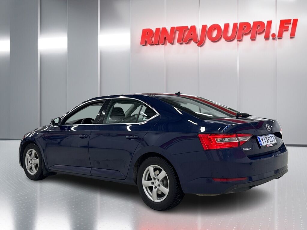 Skoda Superb 2016 Sininen