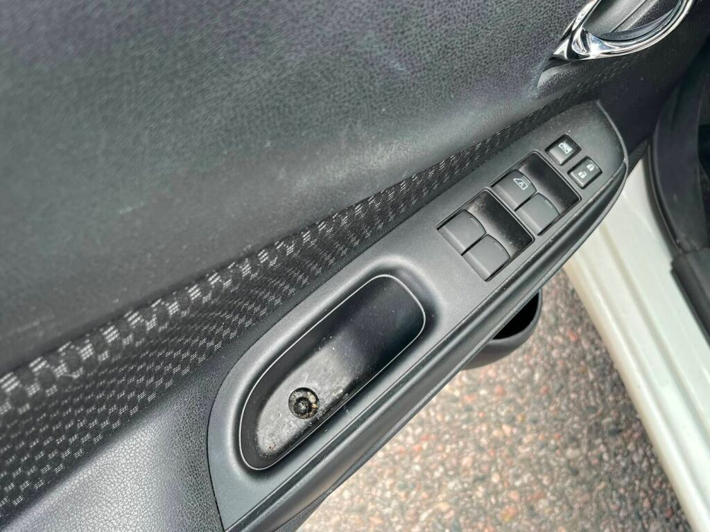 Nissan Note 2015 Valkoinen
