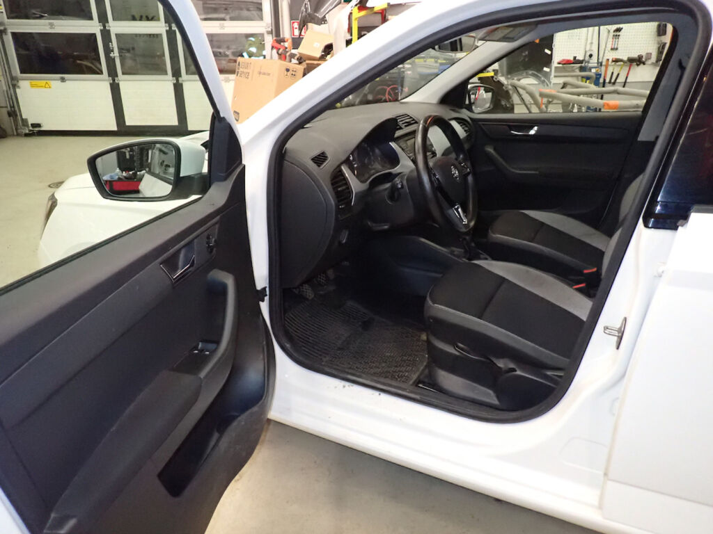 Skoda Fabia 2016 Valkoinen