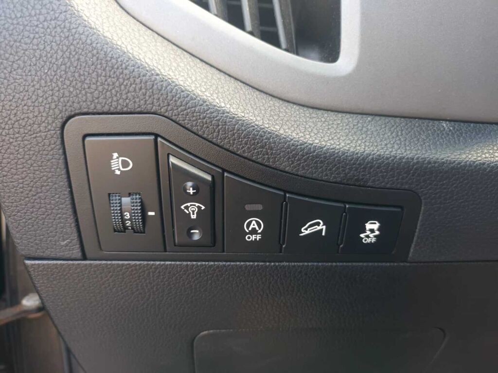 Kia Sportage 2015 Ruskea (beige)